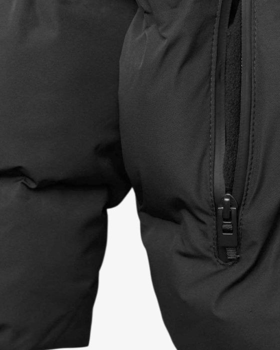 Чорна зимова куртка zara для хлопчика нова