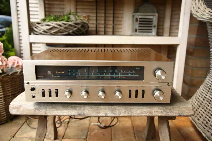 Wzmacniacz Sansui APS310, rywal au70