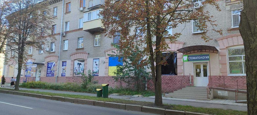 Оренда 100 м2 / Бібліка 18 / 1 поверх