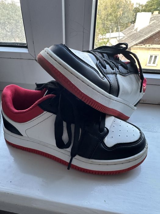 Кеди вайкікі