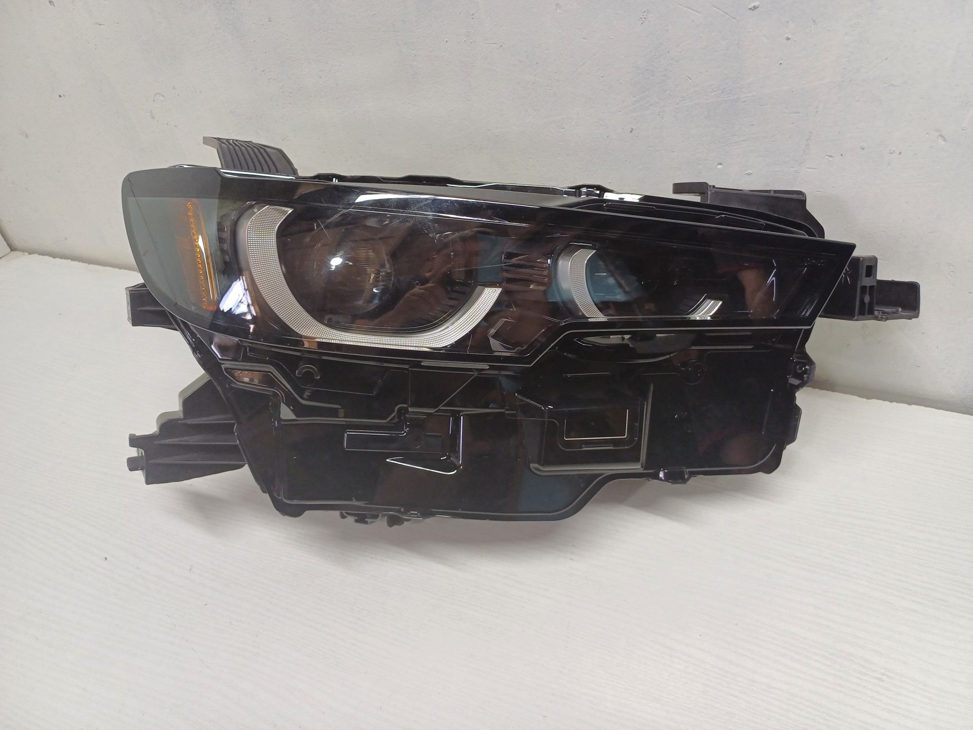Фара Mazda CX-50 USA правая в сборе LED