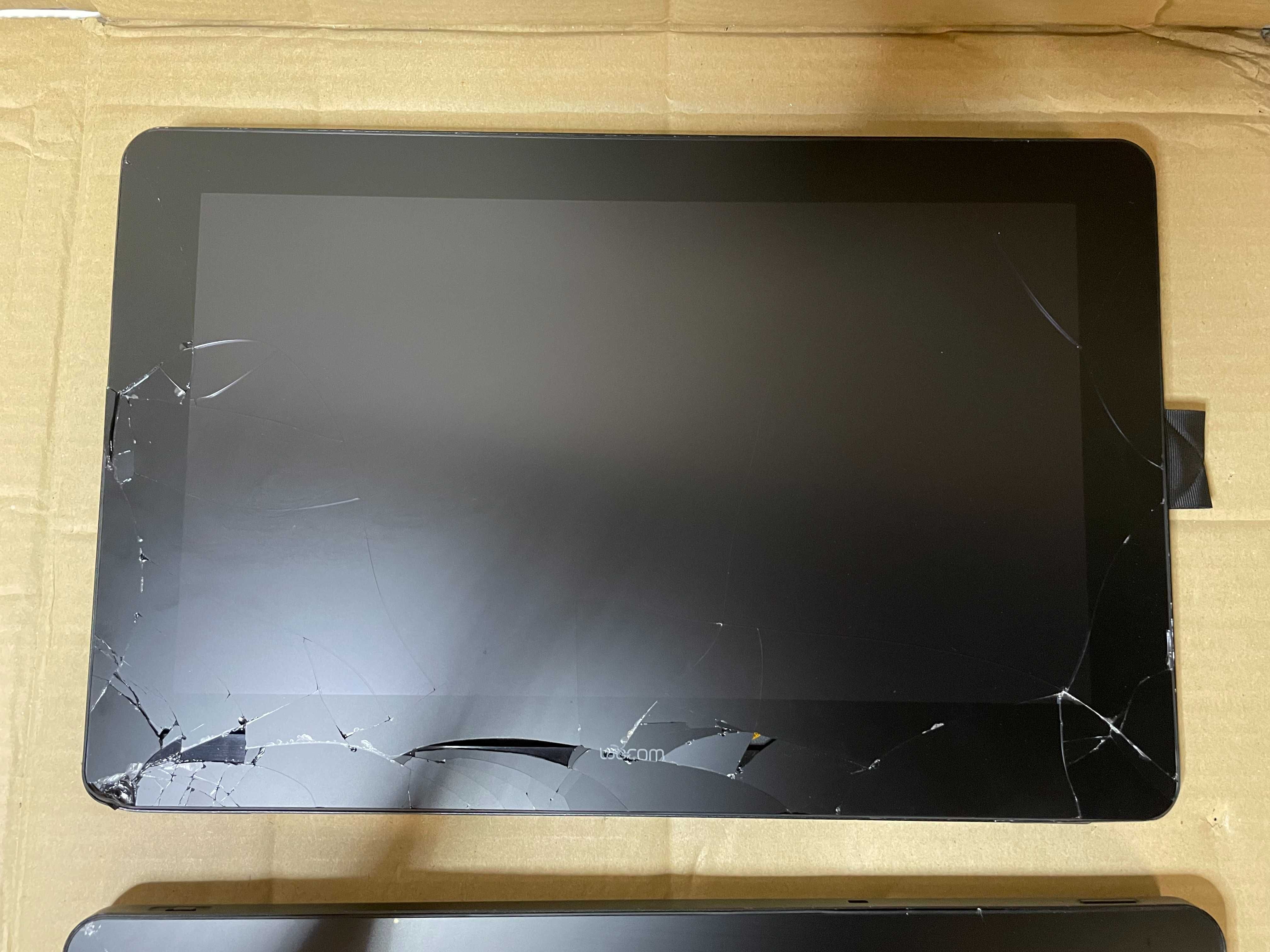Tablet graficzny Wacom Cintiq Pro 16 UHD USZKODZONE na części 2 sztuki