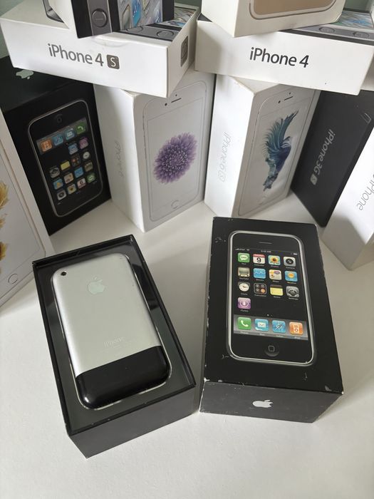 Iphone 2G com acessorios