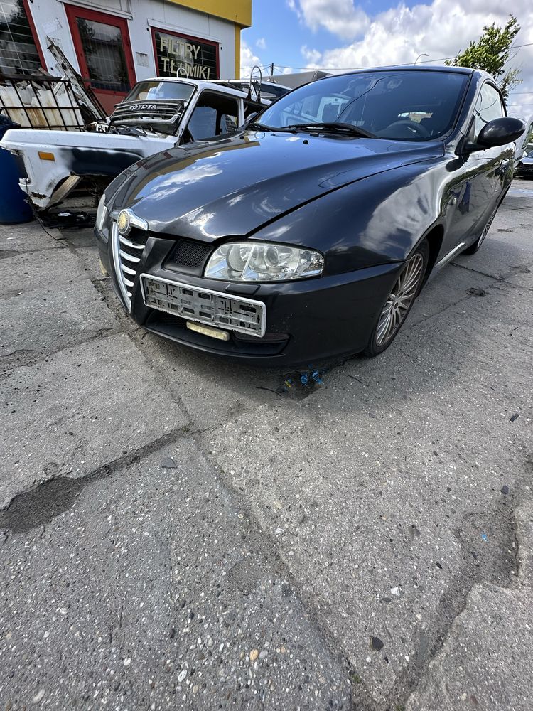 Zderzak Alfa Romeo GT 639 Zderzak przedni Alfa GT Spryski xenon