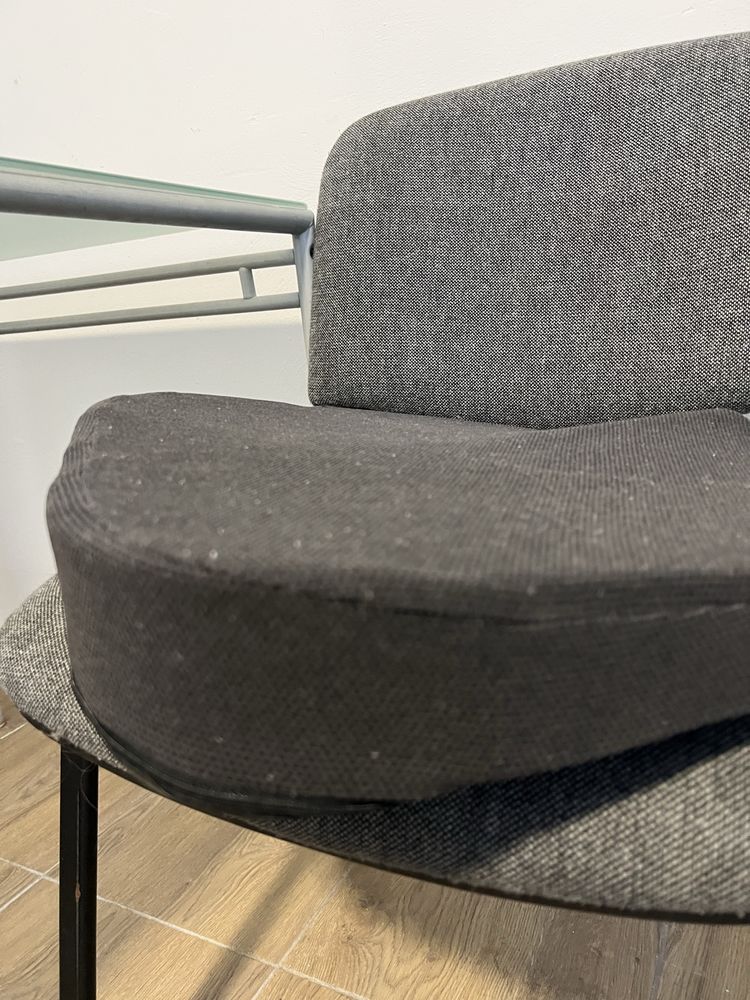 Ergonomiczna  , wysokiej jakości skandynawskiej produkcji , poduszka .