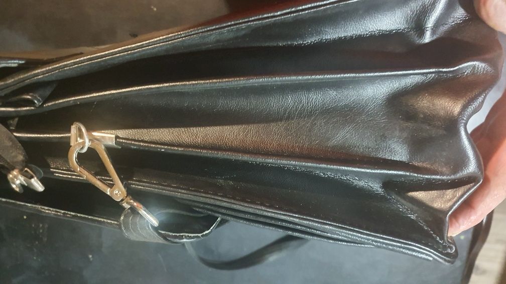 Neseser aktówka torba na ramię prawdziwa skora