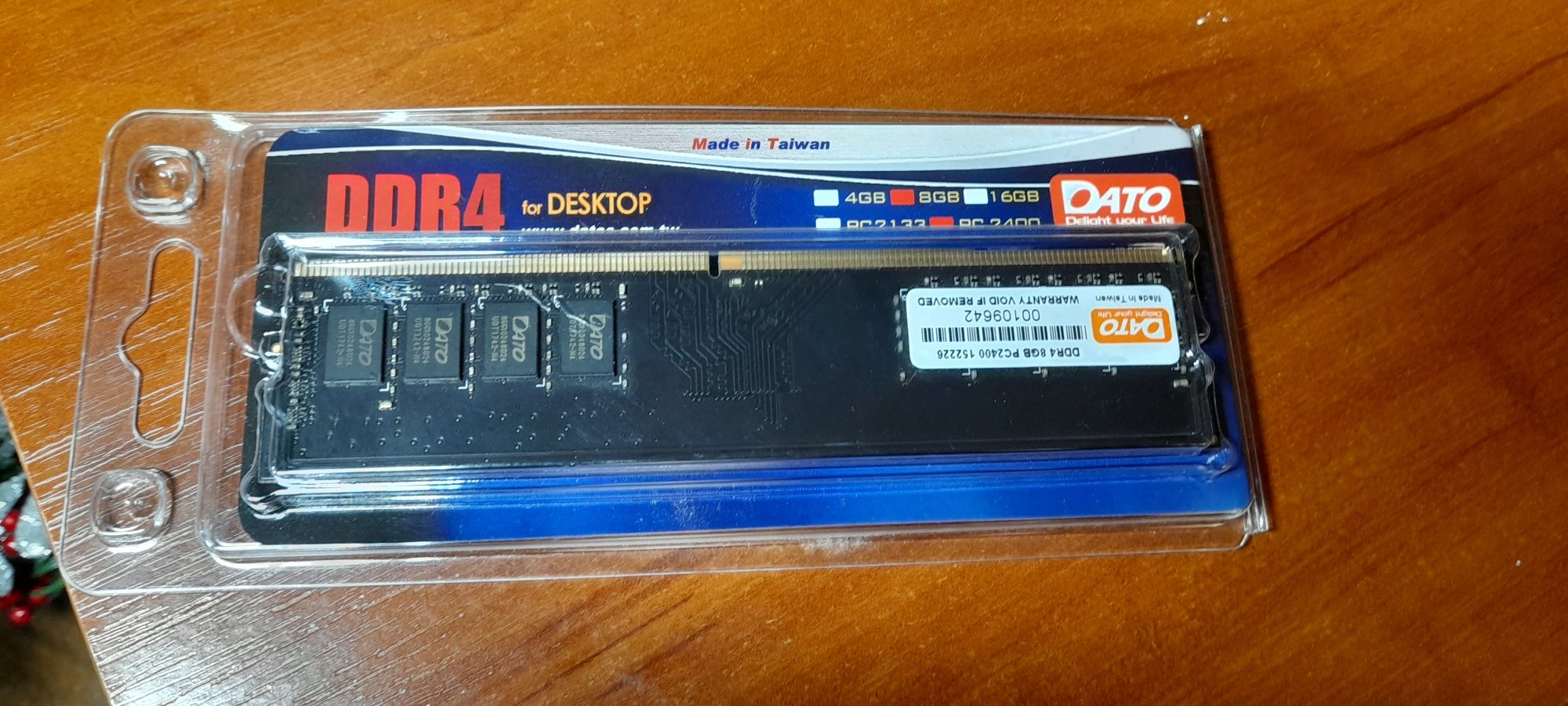 Оперативна пам'ять DATO DDR4 8GB