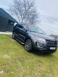 Samochód marki Ford Explorer 2.3 z USA