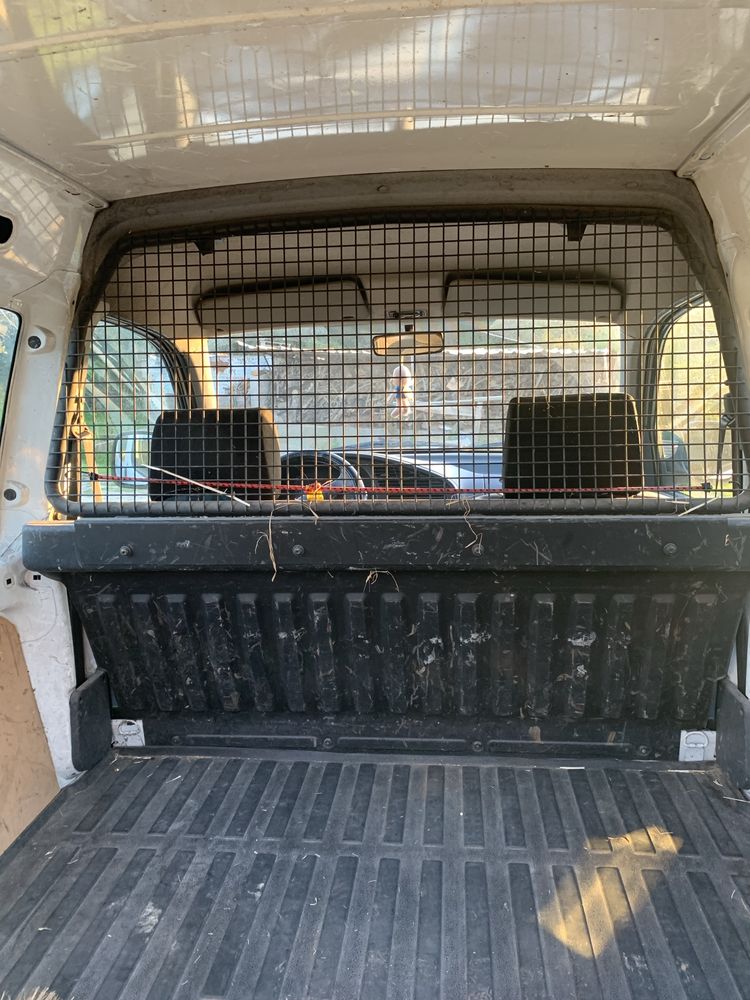 Citroen berlingo 1.9D (a 3 cilindros )