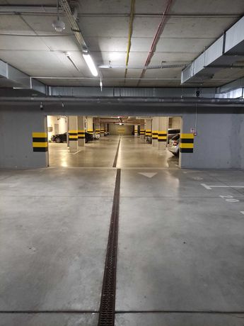 Garaż podziemny/ miejsce parkingowe Tysiąclecia 24 Katowice przy LiDL