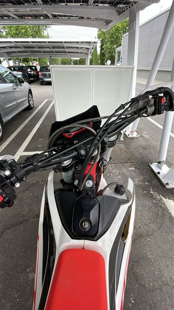 Beta rr 125cc 4t matriculada [RESERVADA]