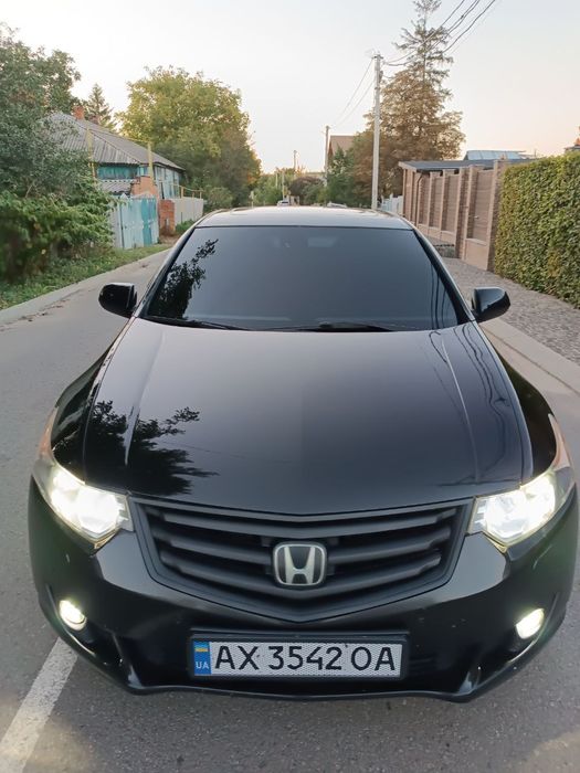 Продам  accord executive advance 2010на газу