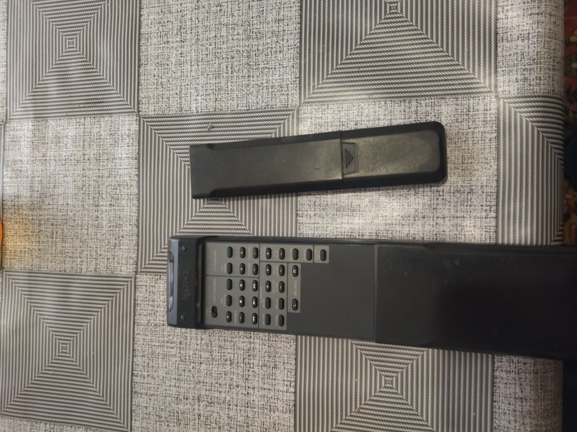 Продам пульты sony