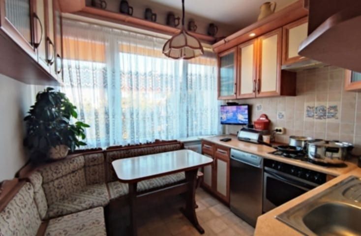 Sprzedam mieszkanie 3-pokojowe, Osiedle V