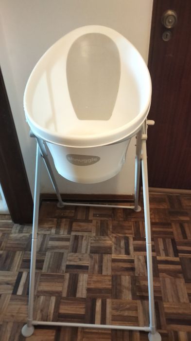 Banheira SNUGGLE com suporte