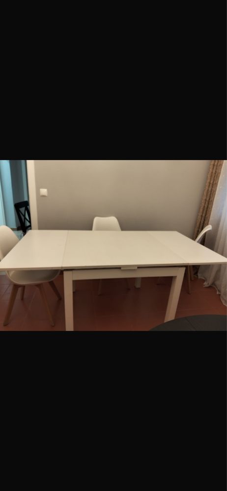 Mesa e cadeiras ikea
