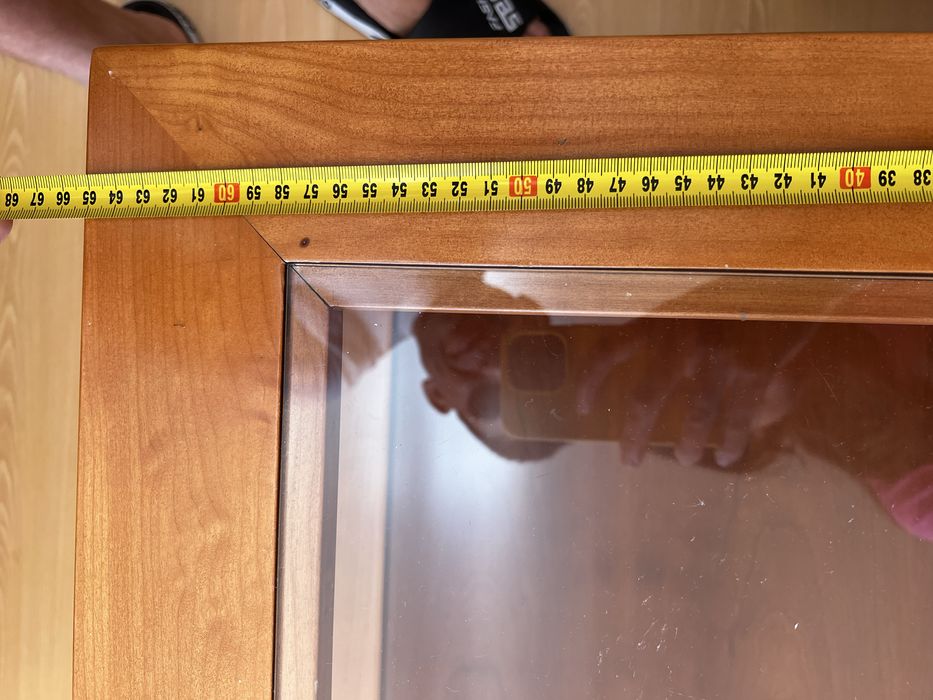 Mesa de centro com tampo de vidro