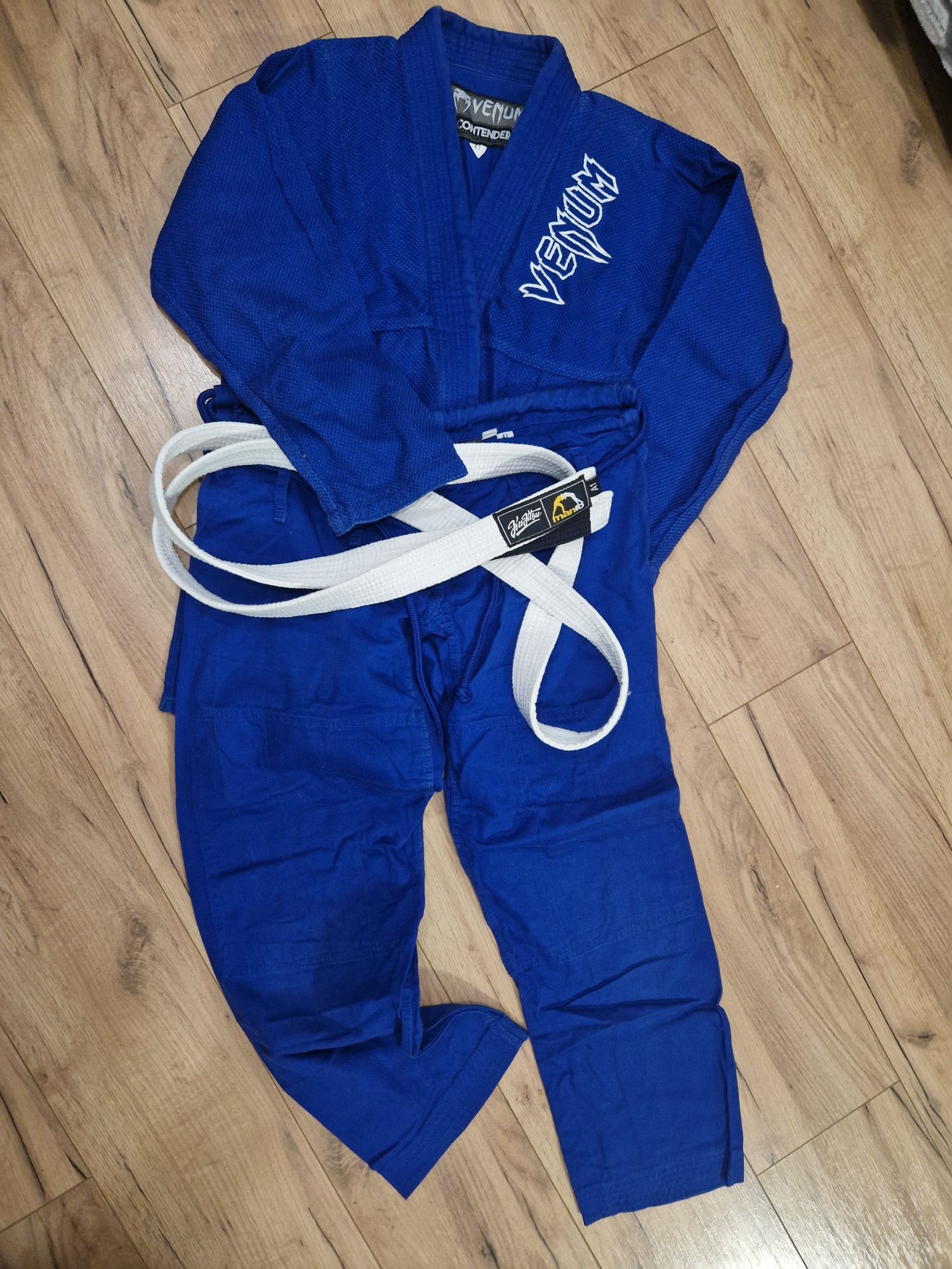 Kimono  judoka  damske venum 250 zł