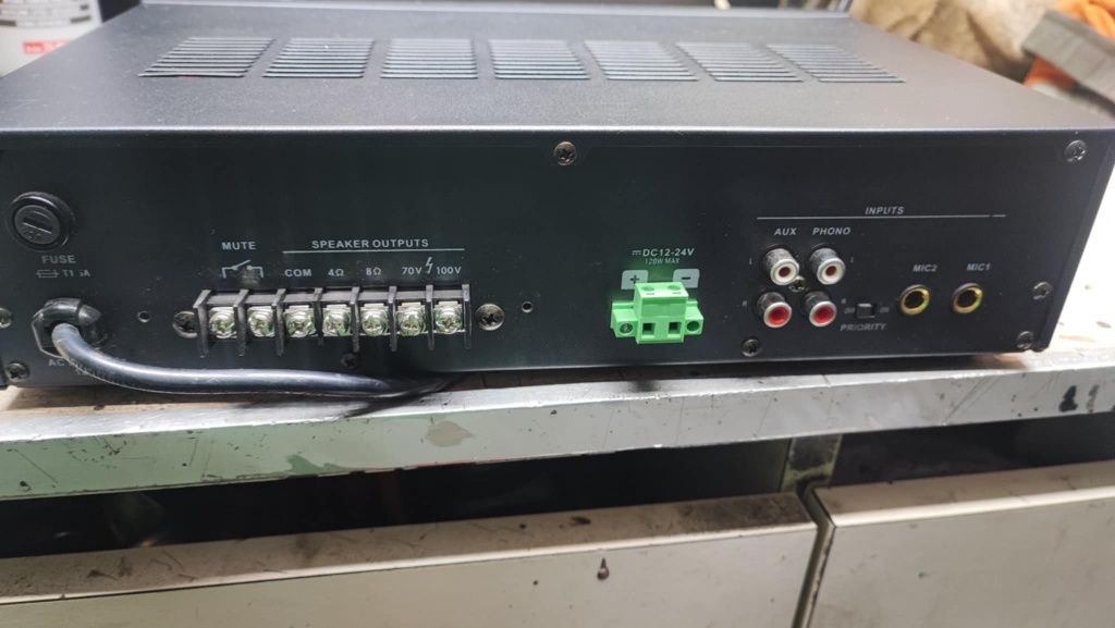 Wzmacniacz Monacor PA-704