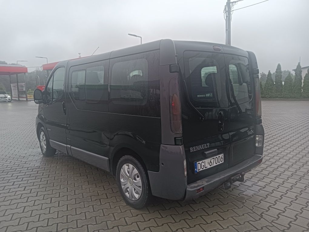 Renault Trafic 1.9 2002r klima 9-os zielony met