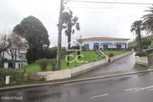 Moradia com 4+1 Quartos - Maia - Ribeira Grande