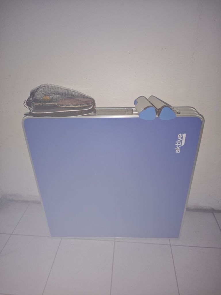 Mesa de ping-pong com acessórios