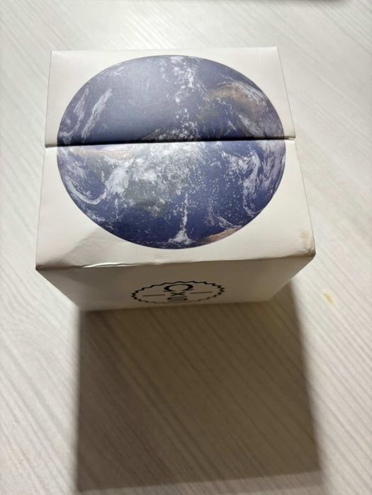 Часи OMEGA x Seatch