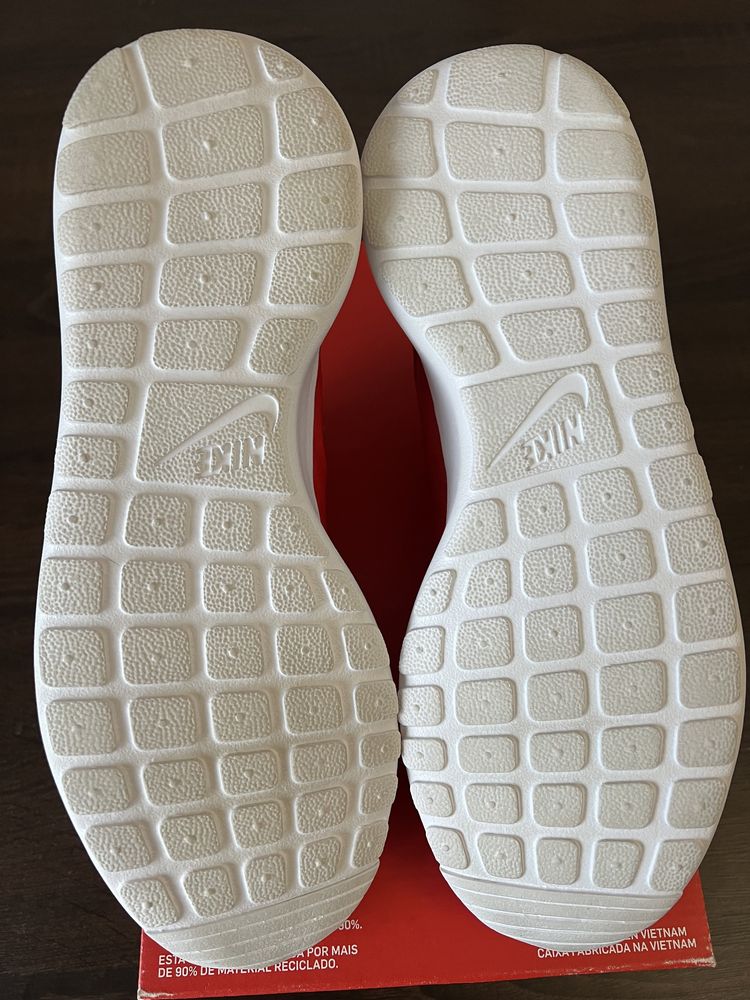 Buty sportowe NIKE Roshe Tiempo VI QS