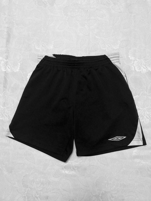 Czarne spodenki sportowe Umbro męskie M - na trening, siłownię, lato