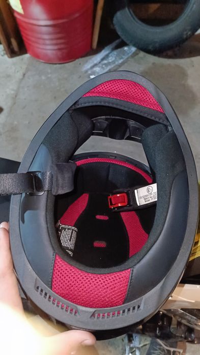 Продам мото шлем