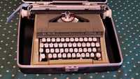 Maquina de escrever antiga marca Messa