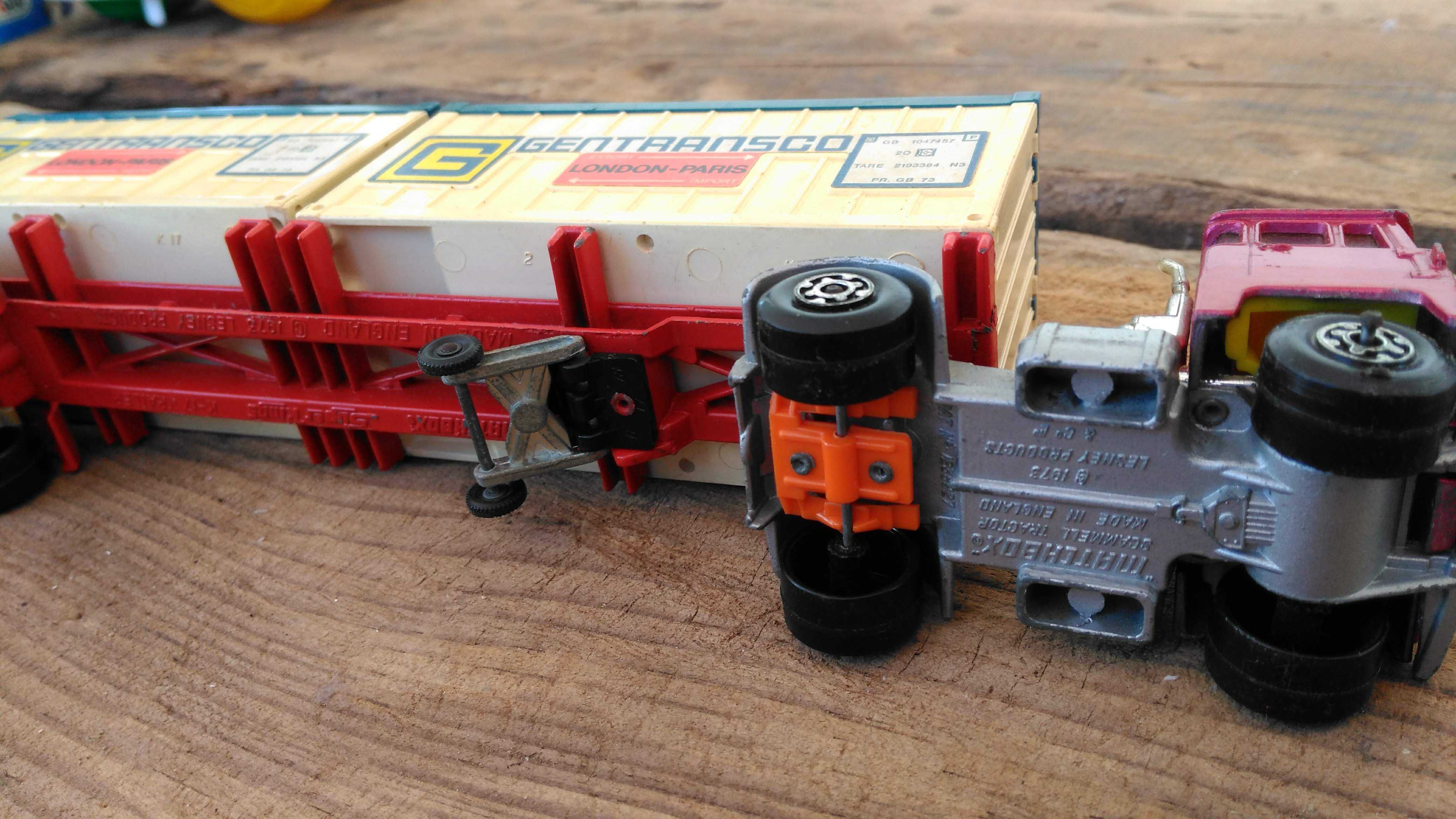 Vários carros miniatura Raros