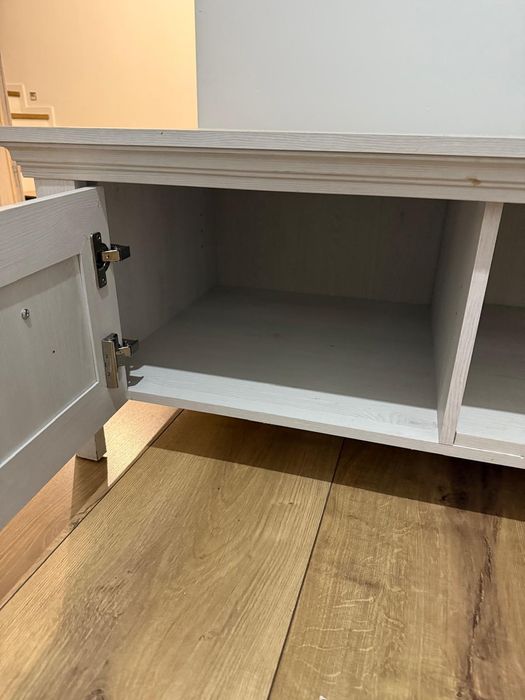 Szafka pod RTV Biała