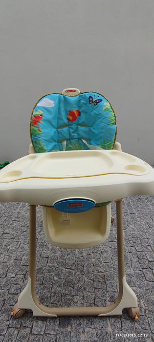 Cadeira de alimentação para bebé