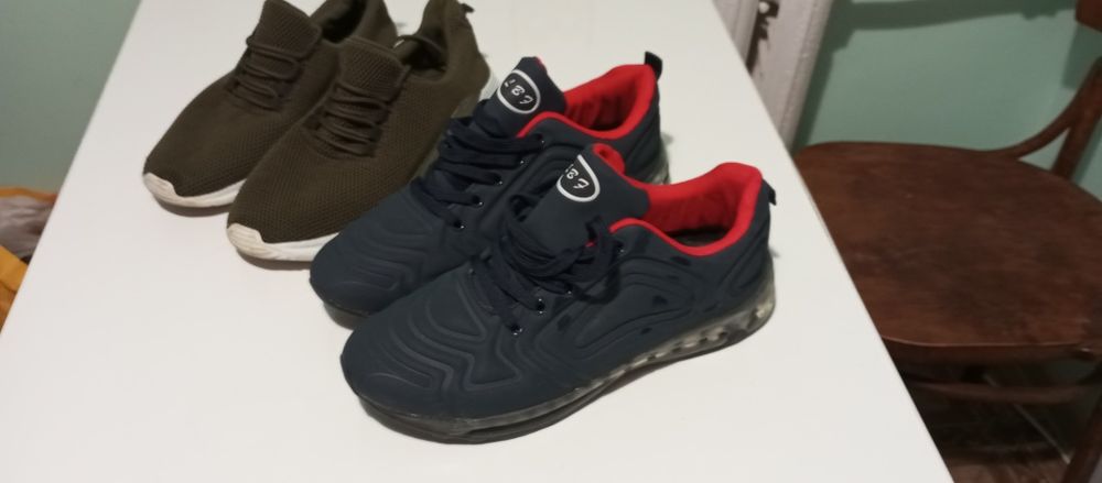 Продам мужские кроссовки