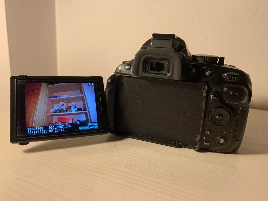 Aparat NIKON D5200 + Obiektyw 18-55 VR