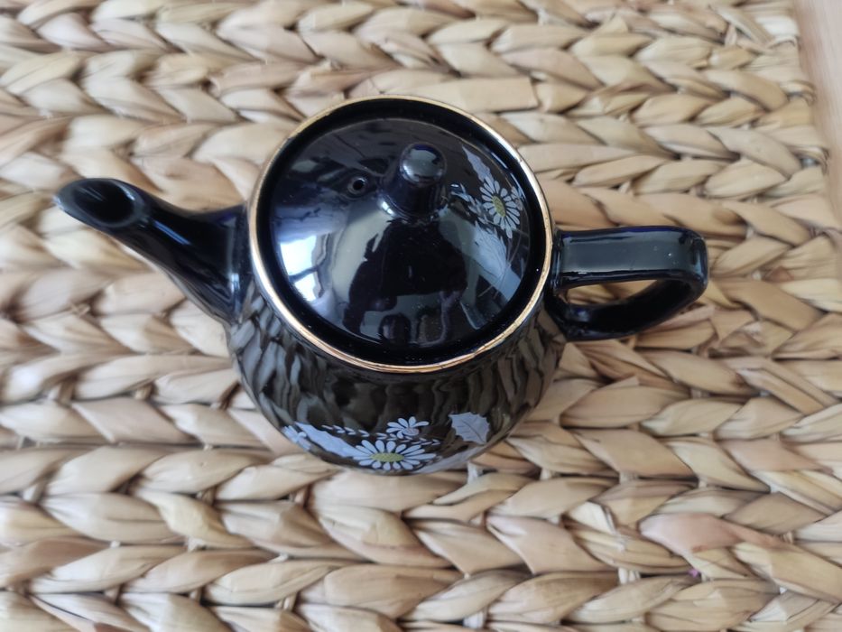 Porcelanowy imbryczek