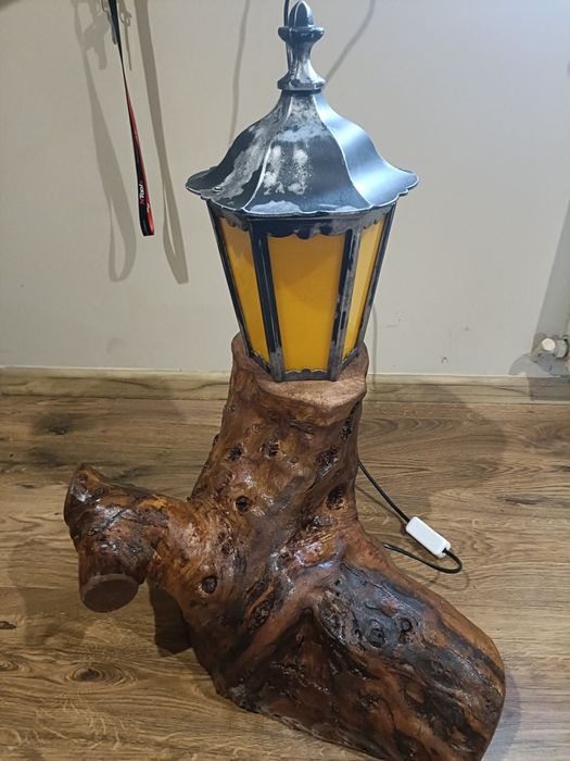 Lampa nocna stojąca