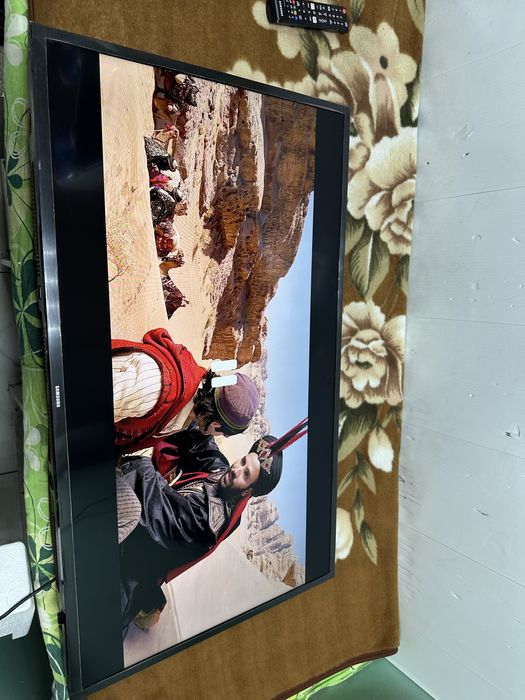 Телевізор Samsung 43" UE43T5300AU Smart Tv / Wi-Fi