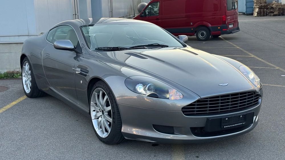 Aston Martin DB9 Wersja Europejska / Szwajcaria