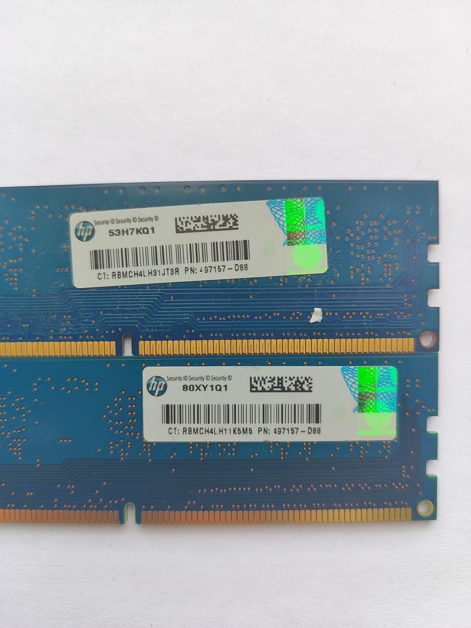 Оперативна пам'ять Hynix DDR3 2Gb 1333MHz PC3-10600U CL9