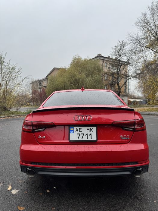 Audi A4 S-Line 2.0 TFSI Quattro