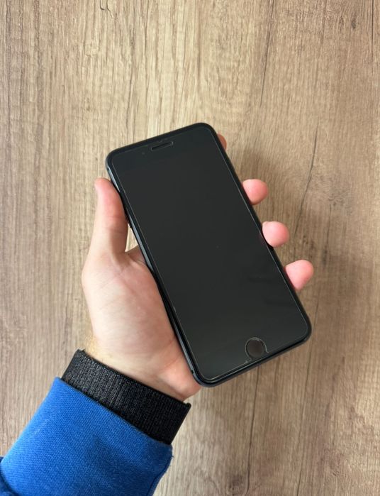 iPhone 8 Plus 64GB Space Gray