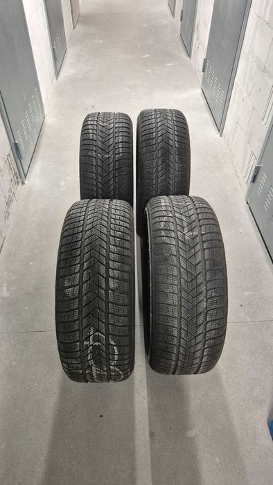 Opony zimowe Pirelli SottoZero 3 245/45 R18 100V
