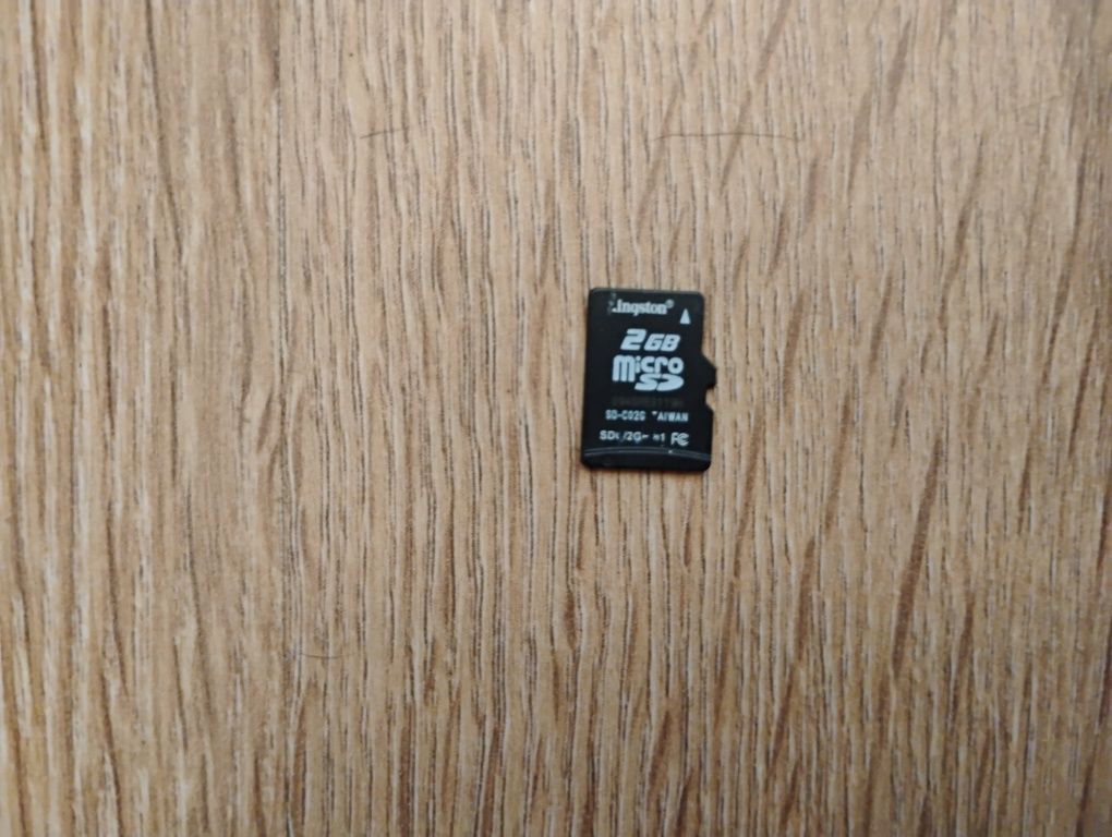 Sprzedam kartę microSD 2GB