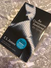 Livro "As Cinquenta Sombras de Grey"