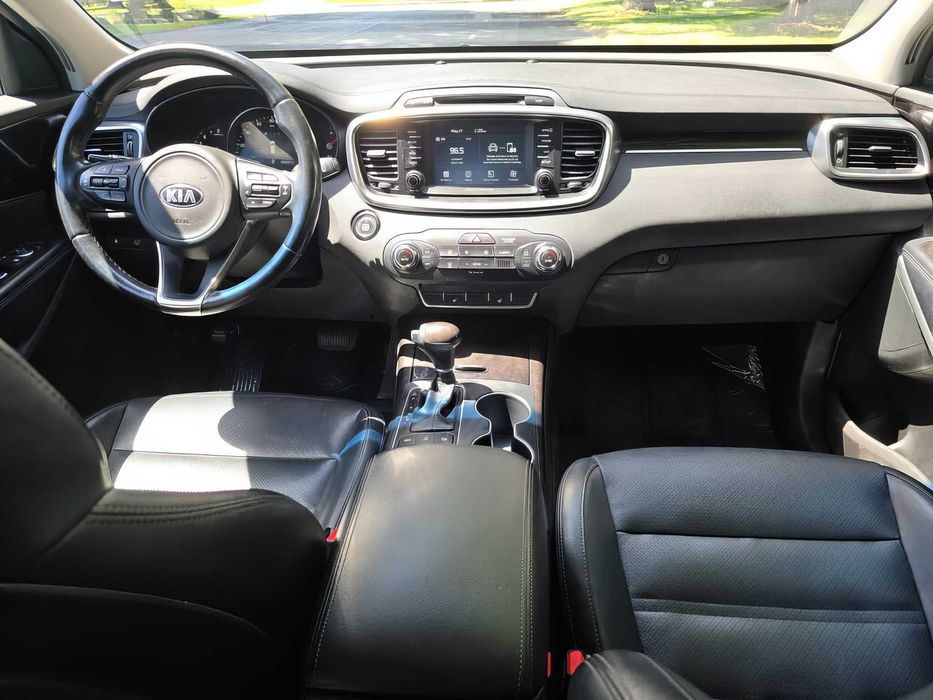 Kia Sorento      2018