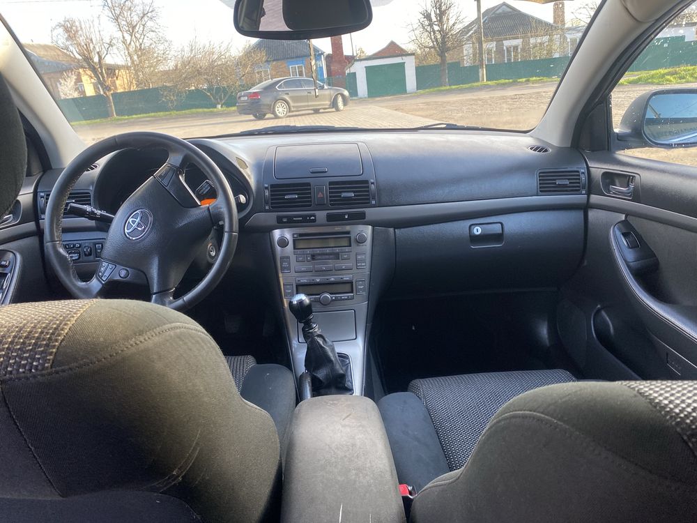 Продам Toyota Avensis