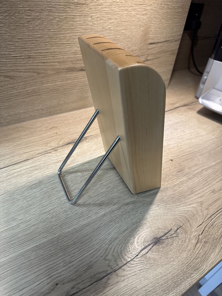 Blok na noże Fiskars