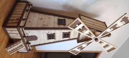 1.Wiatrak ogrodowy na podstawie – 168 cm